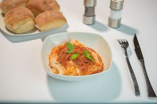 Fasole batuta cu ceapa caramelizata