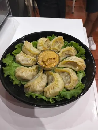 Steamed Momo de Porco