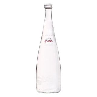 Voda Evian 0.75l