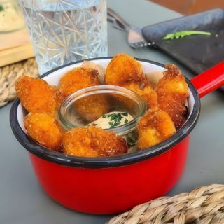 Tiritas De Pollito De Corral Con Salsa SHOOPO