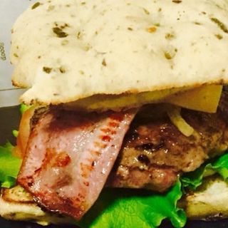 Hamburguesa Focaccia Completa