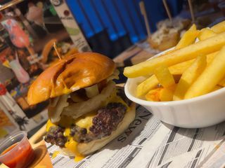 Hamburguesa Chernobyl Ahumada