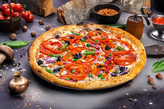 COMBO PIZZA VEGETARIANA + 1 PEPSI DOZA 250 ml