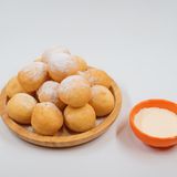 Баурсаки со сметаной