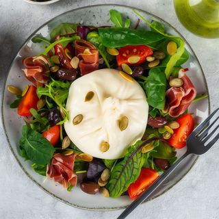 Ensalada de burrata