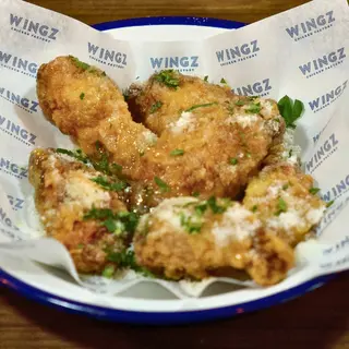Wings Garlic Parm (6 Uds.)