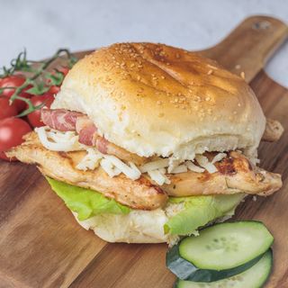 Filovano pileće belo