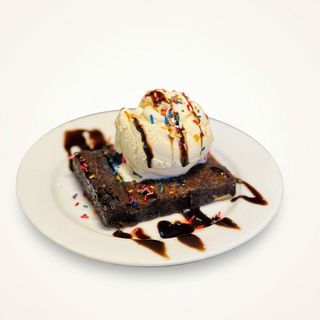 Fudge Brownie with Ice Cream