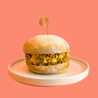 Pan con Salchicha Huachana