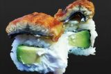 28.Uramaki Anguila Con Queso