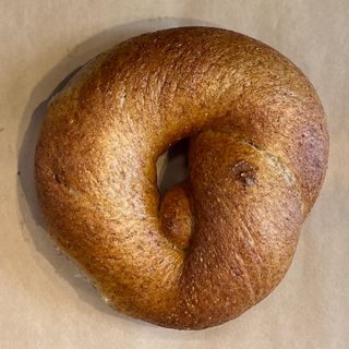 Пълнозърнест бейгъл (150г)