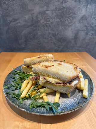 Anthony Bourdain Sendvič