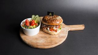 Cheeseburger + , Meni 3