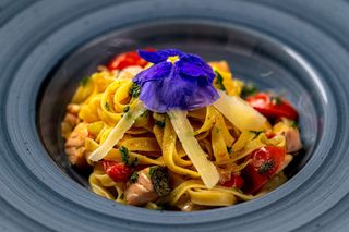 Lingvine sa grilovanim lososom 450gr