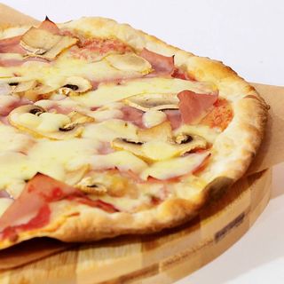 Pizza 4 Estaciones (30 Cm.)