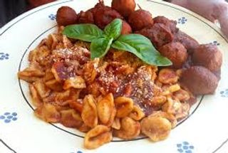 Orecchiette al ragù con braciola