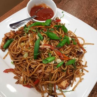 CHICKEN CHOW MEIN