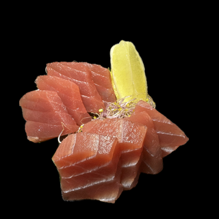 25C. sashimi de atun