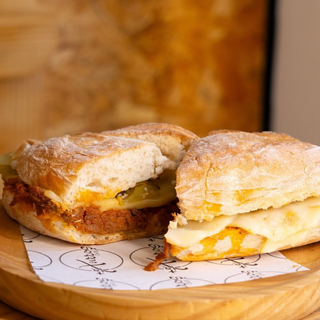 Pulguita de Carne Mechada