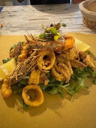 Frito De Calamares y Gambas