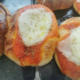 Pizzotto (cotto, mozzarella, pomodoro)