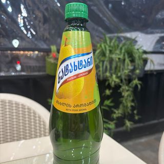 ლიმონათი მსხლის არომატით