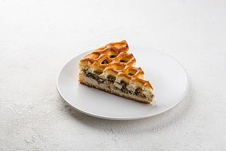 Пиріг з куркою та грибами