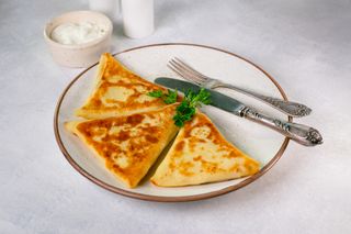 Trójkąciki naleśnikowe z mięsem