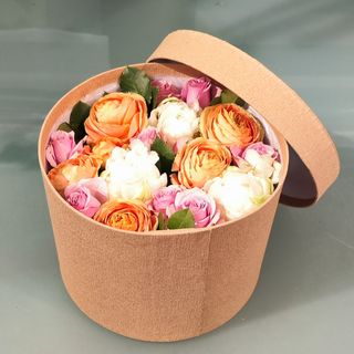 Ally: box floreale in taglia grande