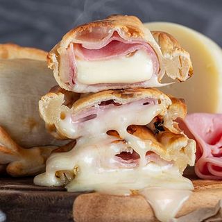 Empanada De J And Q