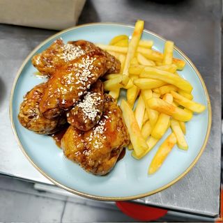 Крылышки в сладко-остром соусе