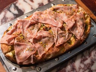 Мортадела з песто із фісташок і чилі Pinza  (440 г)