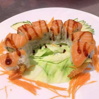 Tempura di gamberi roll con salmone -8pz