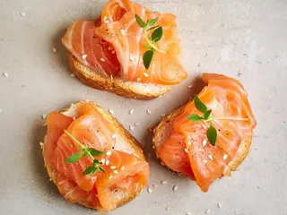 Bruschetta salmone