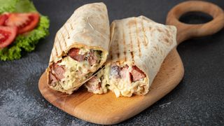 მექსიკური მდნარი ყველით ლავაშში