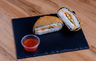 Суши Бургер с креветкой (327 г)