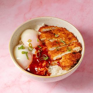 Donburi huevo y pollo