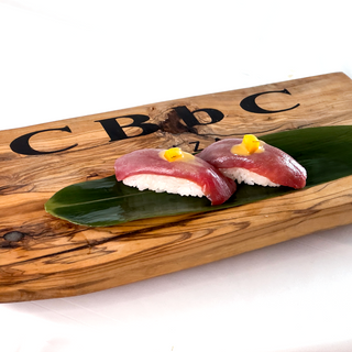 Nigiri Maguro Flambeado (2 Atún)