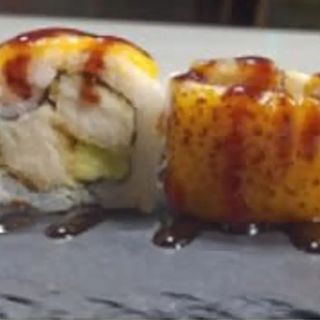 63 Hosomaki De Salmón Cheddar (8 Pzs.)