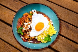 Tochitură de porc cu mămăligă - 500 gr.