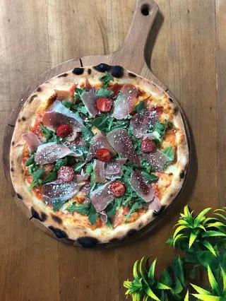 Pršuta pizza 32 cm