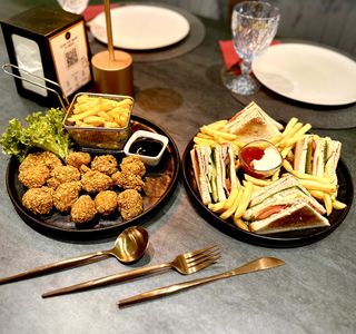 Քլաբ Սենդվիչ  Հավի Բայթս Կոլա Սփրայթ