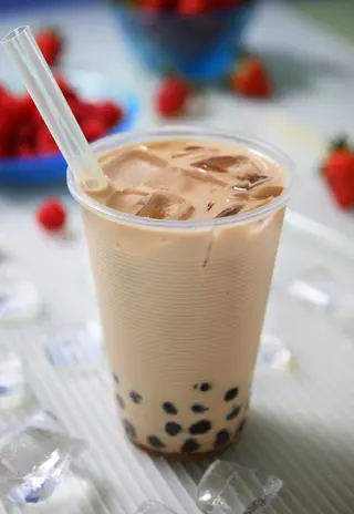 Té con leche clásico (M)