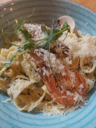 Талиатели със скариди, сурими и калмари(400г)