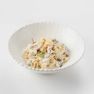 Фетучини с курицей и грибами