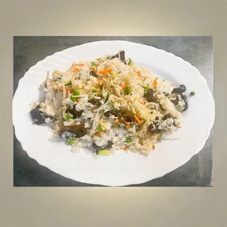 178.Пържен ориз с китайски черни гъби и кълнове (800г