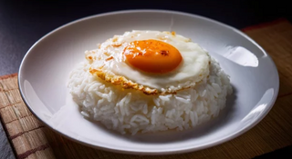 Arroz Con Huevo Frito