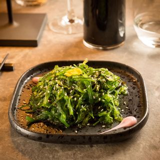 Wakame salad