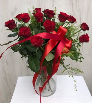 Bukiet z 15 średnich róż 