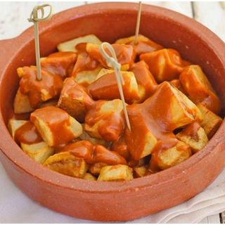 Patatas bravas